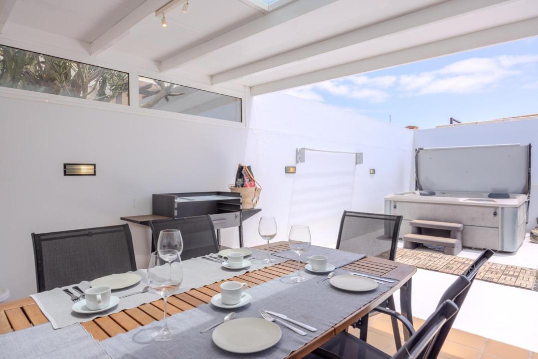 Villa Kakariko Playa Honda  Exteriör bild